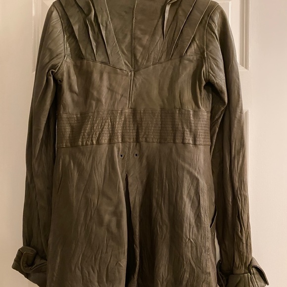 ππXOXOππ Gossip Girl Closet - Picture 5 of 5